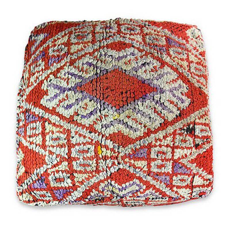Marokkaans vloerkussen k739, handgemaakt van vintage berberkleed, bohemian sfeer voor woon- of slaapkamer, uniek en origineel.
