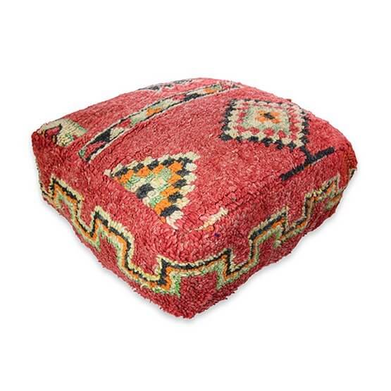 Uniek Marokkaans vloerkussen van vintage berberkleed, bohemian stijl. Eyecatcher voor woon- of slaapkamer. Handgemaakt, origineel design.
