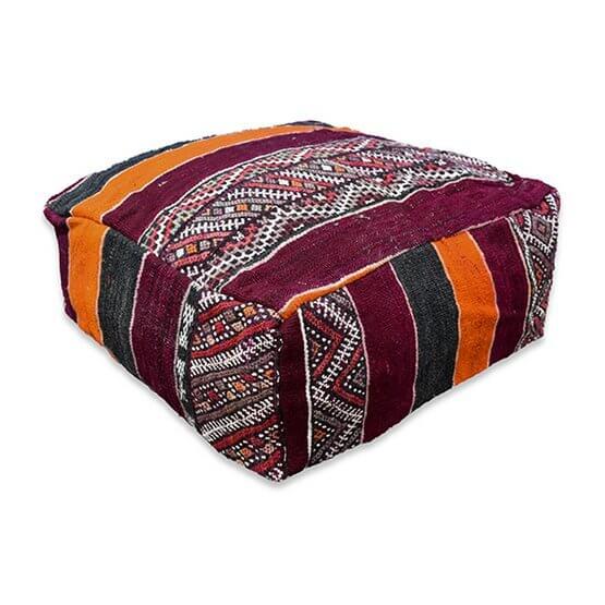 Marokkaans vloerkussen vintage, kleurrijk bohemian design, handgemaakt van Berberkleed, unieke woondecoratie.