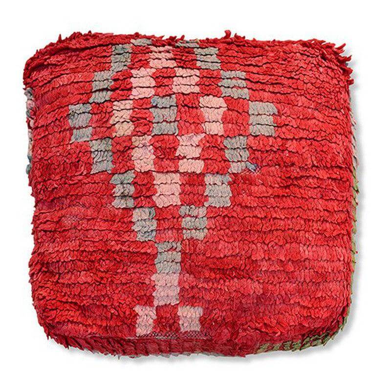 Marokkaans vloerkussen vintage K1297, handgemaakt uit Berberkleed, bohemian sfeer, uniek kunstwerk voor woon- of slaapkamer.