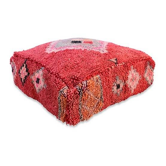 Marokkaans vloerkussen vintage - uniek berber design, bohemian sfeer, handgemaakt en kleurrijk. Perfect voor woon- en slaapkamerdecor.