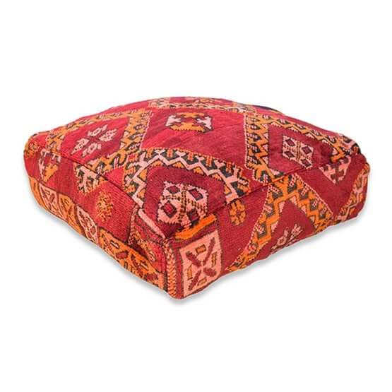 Marokkaans vloerkussen vintage met kleurrijk patroon, perfect voor een bohemian sfeer in je woonkamer of slaapkamer. Handgemaakt en uniek!