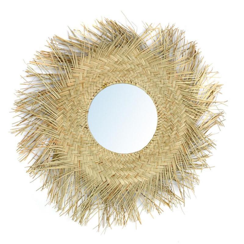 Ronde rotan spiegel met handgevlochten design, ideaal voor boho interieur, gemaakt van duurzame materialen zoals rotan en bamboe.