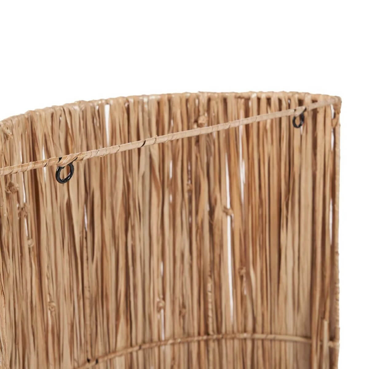 Close-up van de natuurlijke sisal textuur van De Kohei Wandlamp Applique, perfect voor moderne en boheemse interieurstijlen.