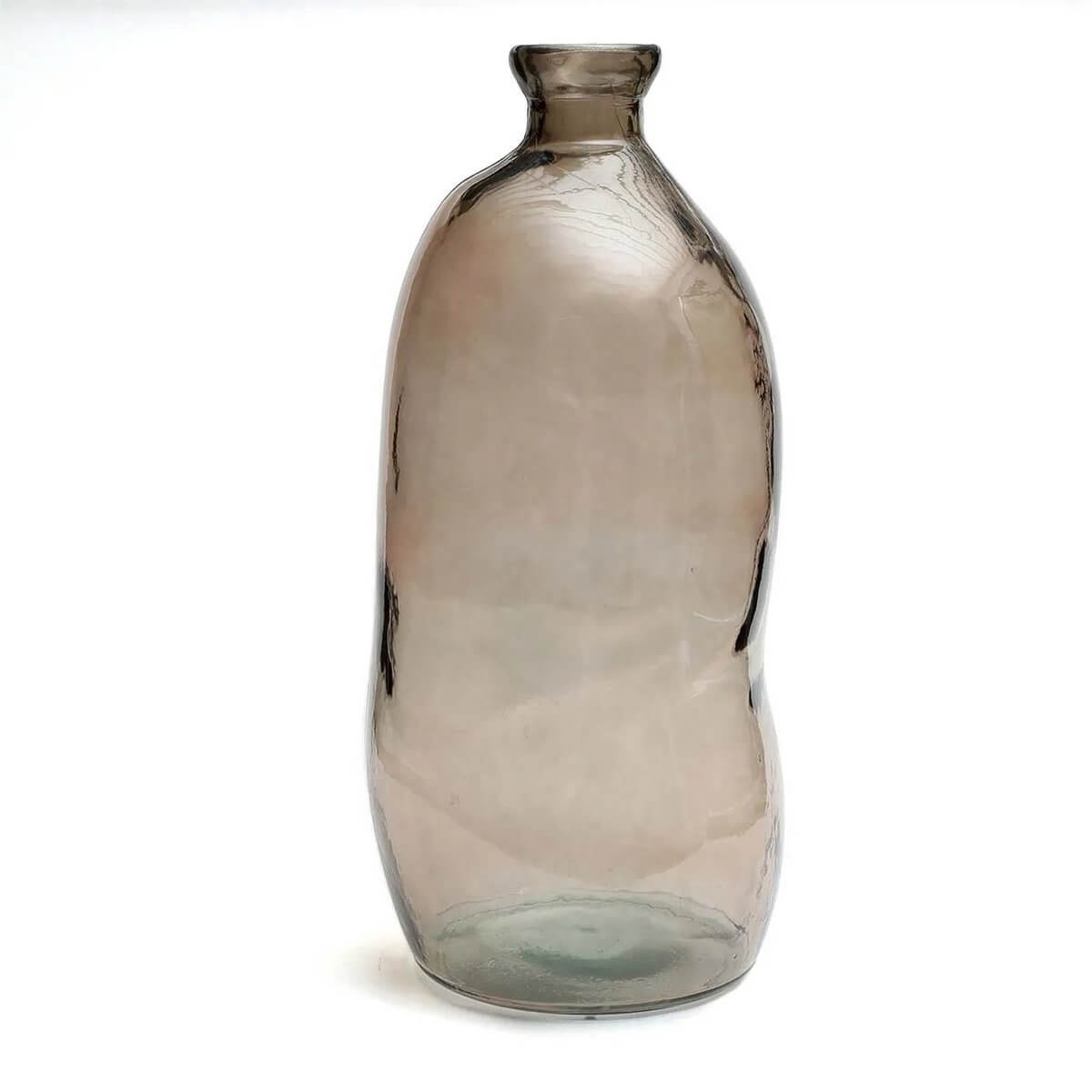Bohemian beige Jinsuo vase with elegant organic design, featuring smooth, flowing lines; perfect blend of traditional beauty and modern style.