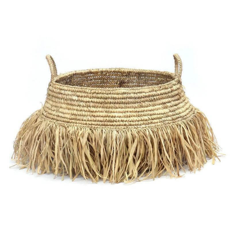 Gezellige De Raffia Deluxe mand met speelse raffia franjes, perfect voor boho opslag of decoratie. Ideaal voor tijdschriften en meer.