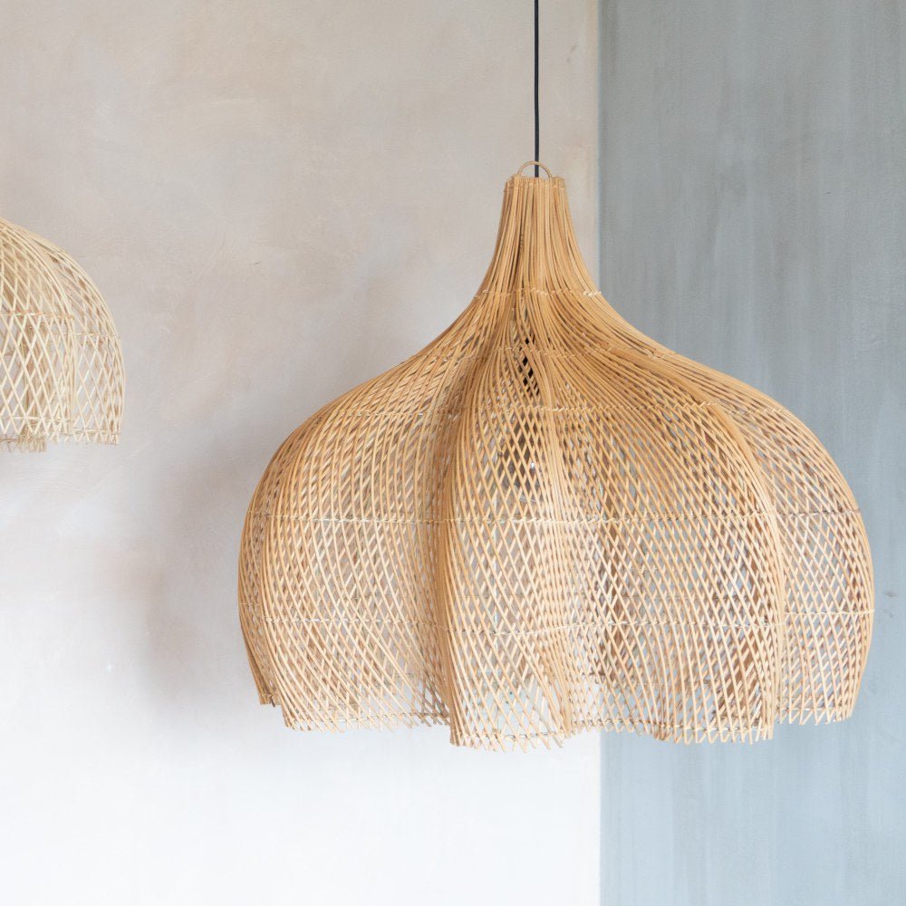 Rotan hanglamp Flora - handgemaakte blikvanger voor warme, natuurlijke uitstraling in ieder interieur.