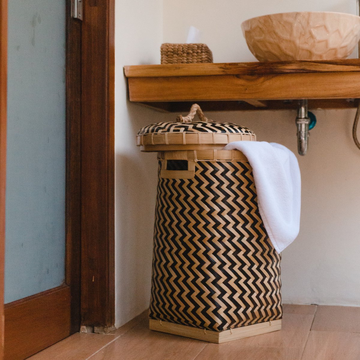 Wasmand met deksel NABIRE van bamboe-manden met deksel-Soeji-Ik Hout ervan.